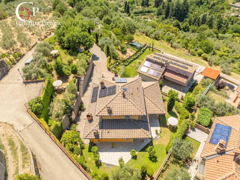 Villa in vendita a Reggello - foto 1
