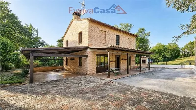 Rustico/Casale in vendita a Ostra Vetere - foto 10