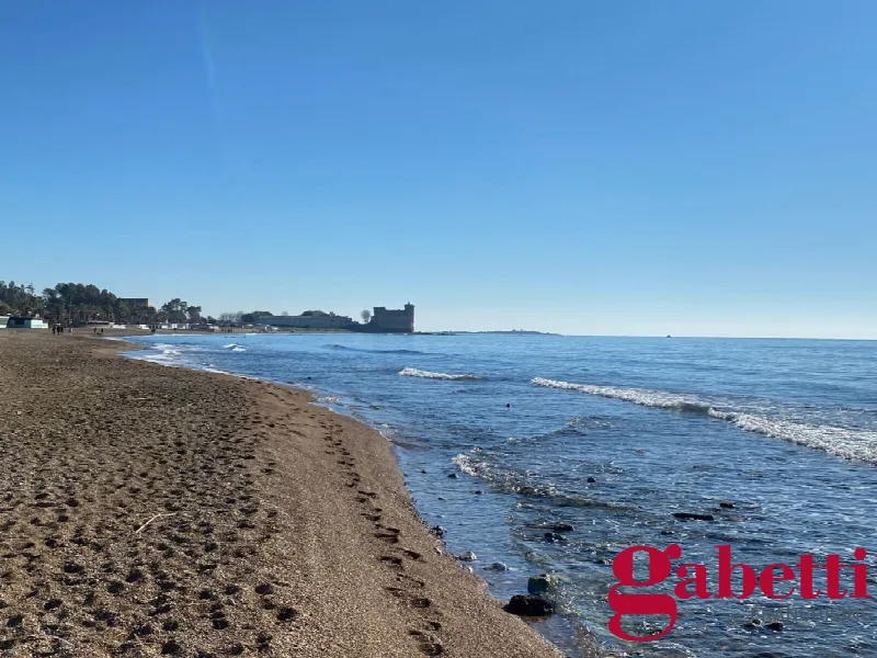 Villetta a schiera in vendita a Santa Marinella - foto 1