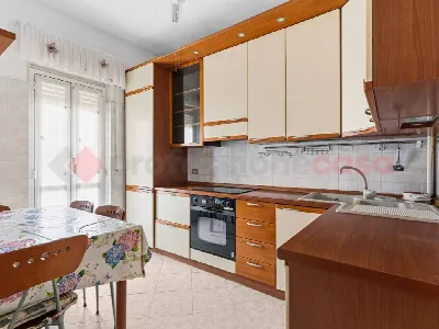 Appartamento in vendita a Milano, Famagost... - foto 10
