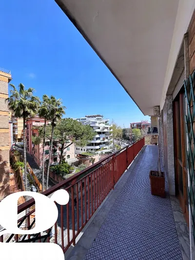 Appartamento in vendita a Napoli, Vomero, ... - foto 2