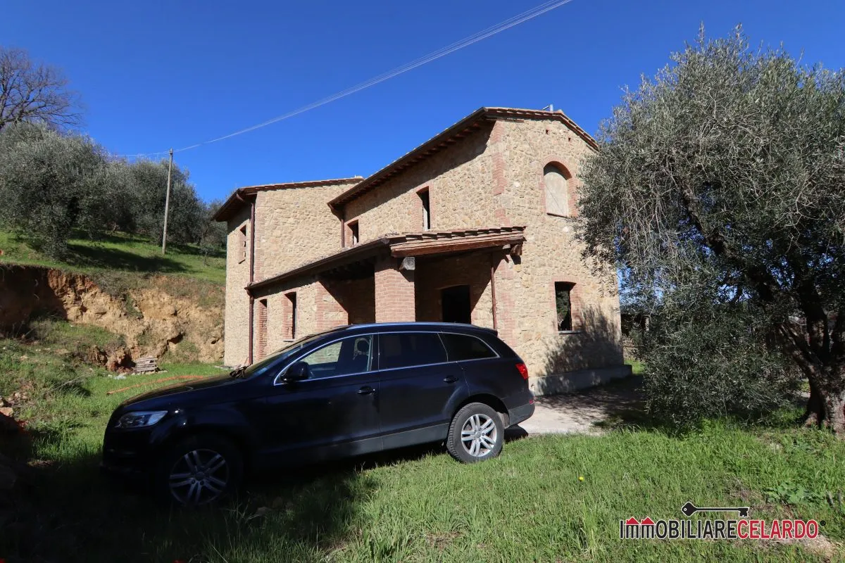 Rustico/Casale in vendita a Volterra - foto 2