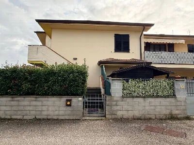 Appartamento a Calcinaia
