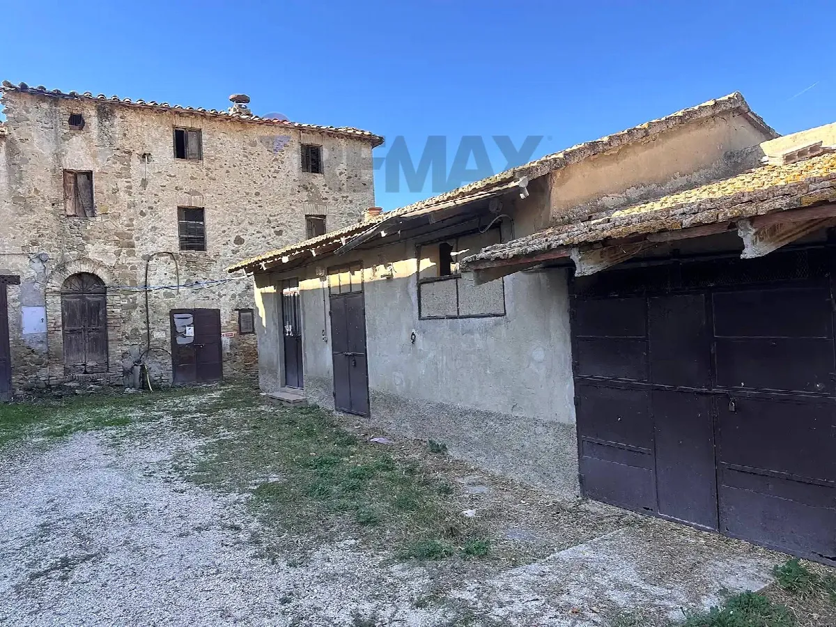 Rustico/Casale in vendita a Bettona - foto 2