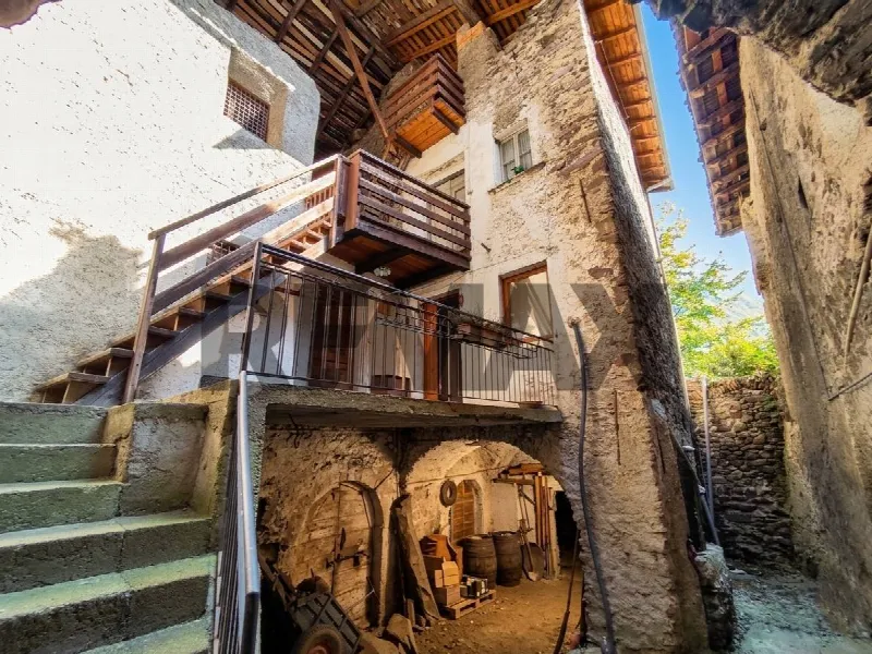 Casa Indipendente in vendita ad Angolo Terme - foto 1