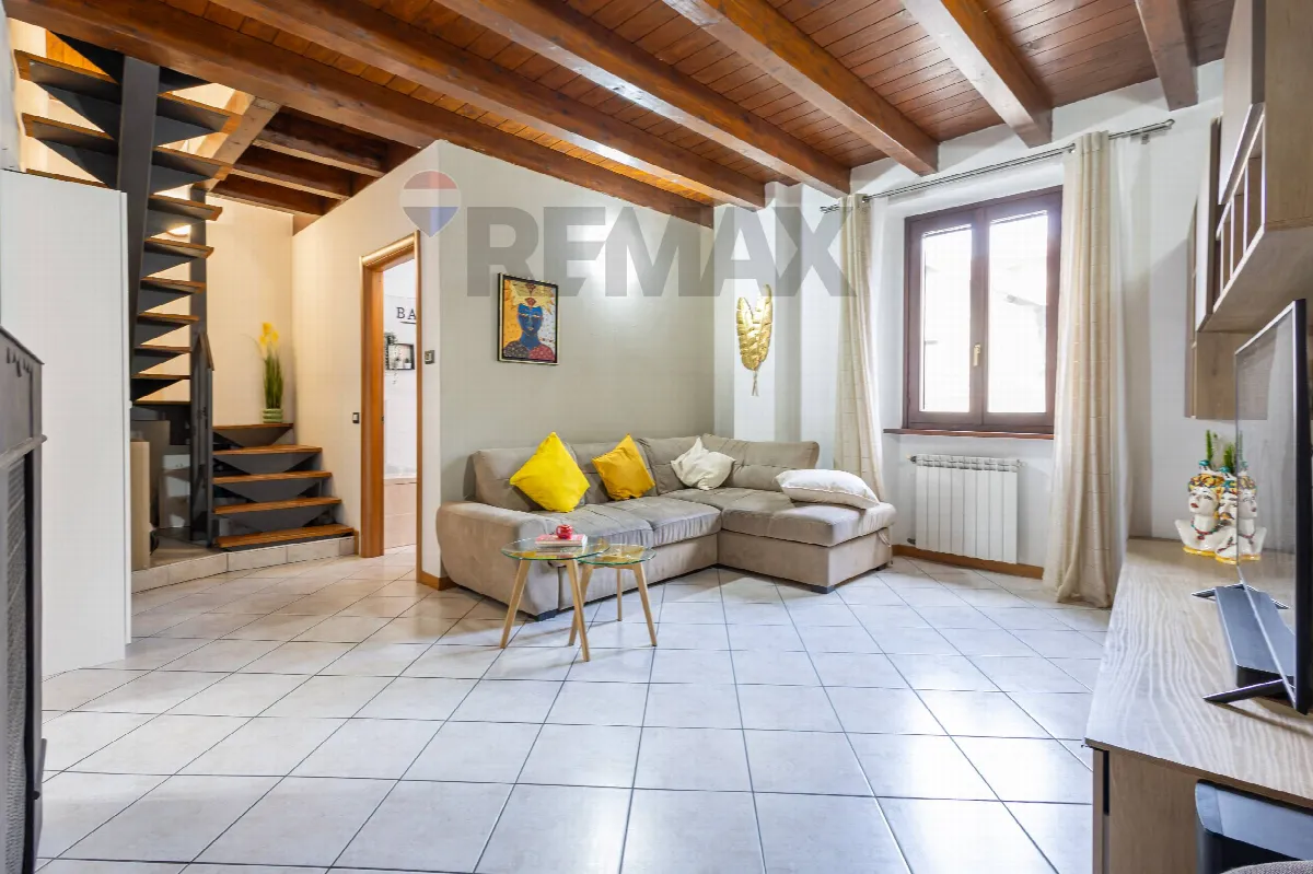 Appartamento in vendita ad Alzate Brianza - foto 2