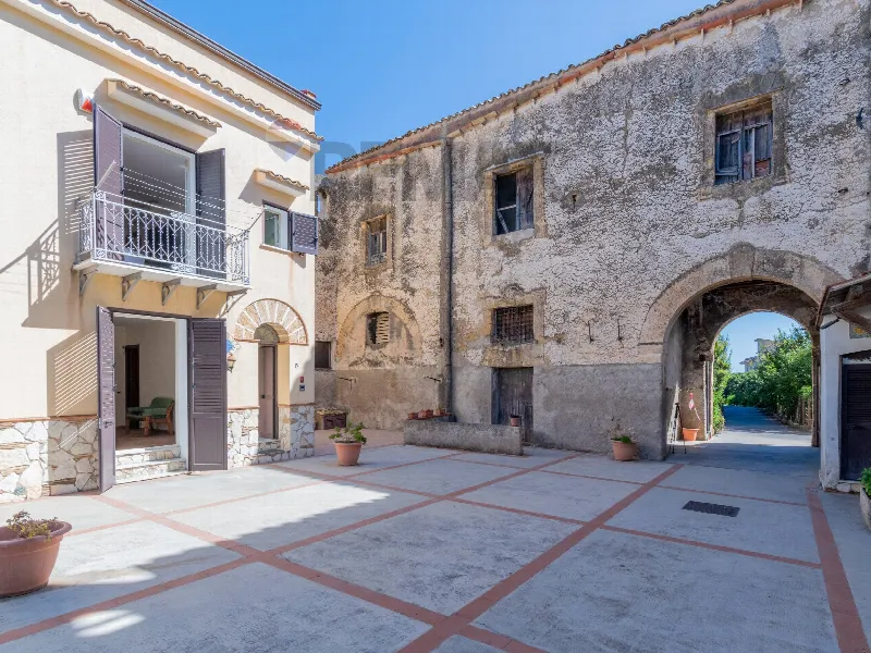 Appartamento in vendita a Palermo, Bonagia, Falsomiele - foto 1