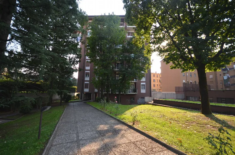 Appartamento in vendita a Monza, Via Lecco, Viale Libertà, Amati, Stadio - foto 1