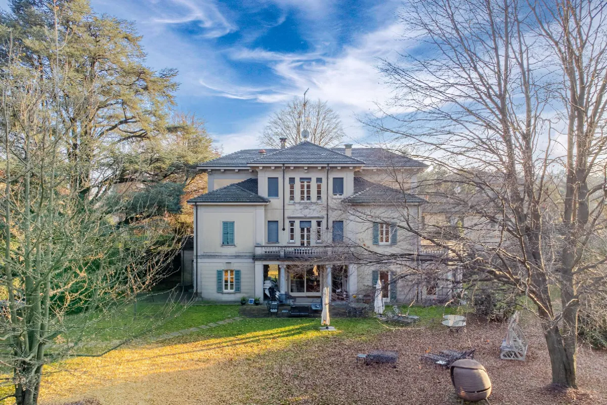 Villa in vendita a Varese, Sant'ambrogio, Velate, Avigno, Santa Maria Del Monte - foto 2