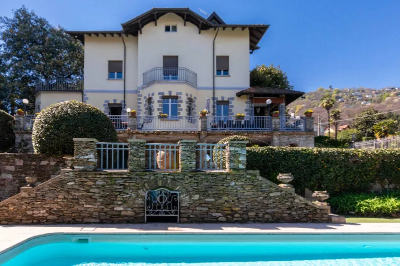 Villa in vendita a Stresa - foto 1