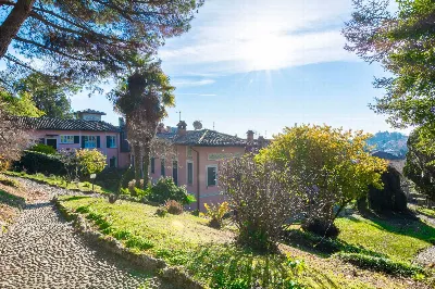 Villa in vendita ad Albese con Cassano - foto 1