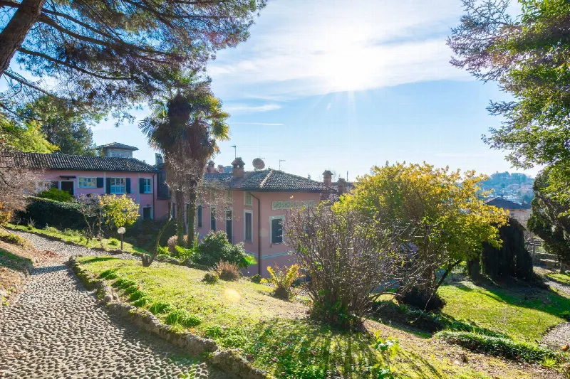 Villa in vendita ad Albese con Cassano - foto 1