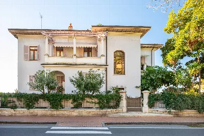 Villa in vendita a Bordighera - foto 1