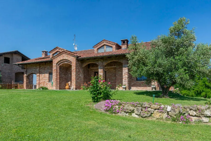 Villa in vendita ad Altavilla Monferrato - foto 1