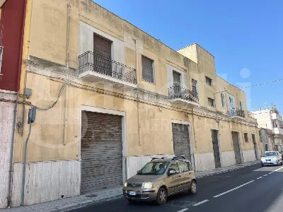 Palazzo/Stabile in vendita a Brindisi, Cen... - foto 5