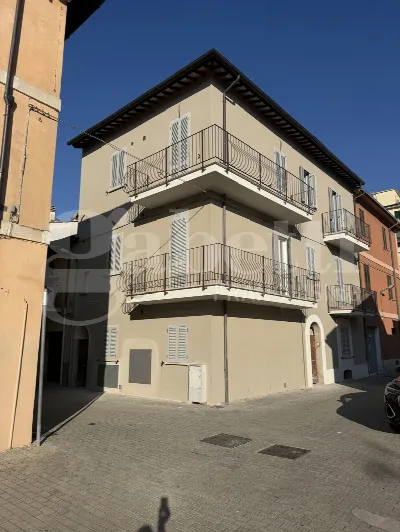 Palazzo/Stabile in vendita a Terni, Centro... - foto 2