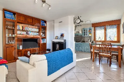 Appartamento in vendita a Castions di Stra... - foto 1