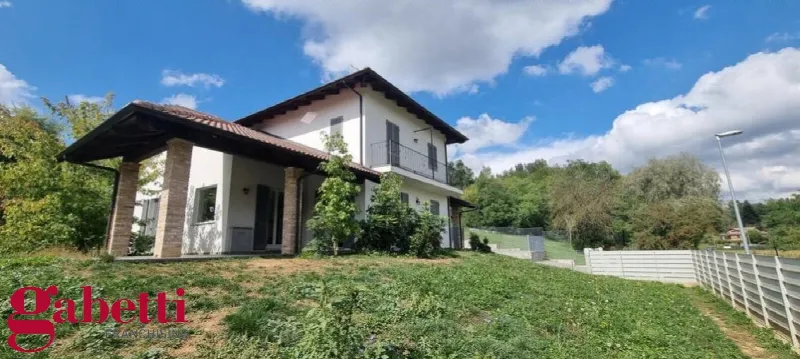 Casa Indipendente in vendita a Bra - foto 1