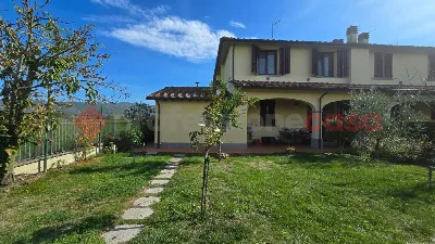 Casa Indipendente in vendita ad Arezzo, Pr... - foto 2