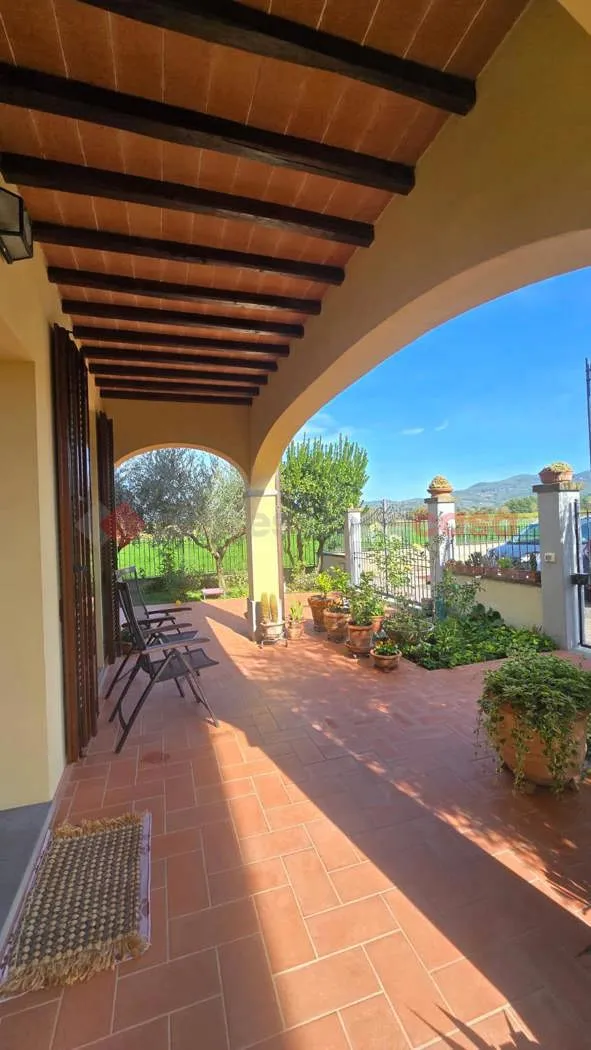 Casa Indipendente in vendita ad Arezzo, Prima Periferia - foto 5