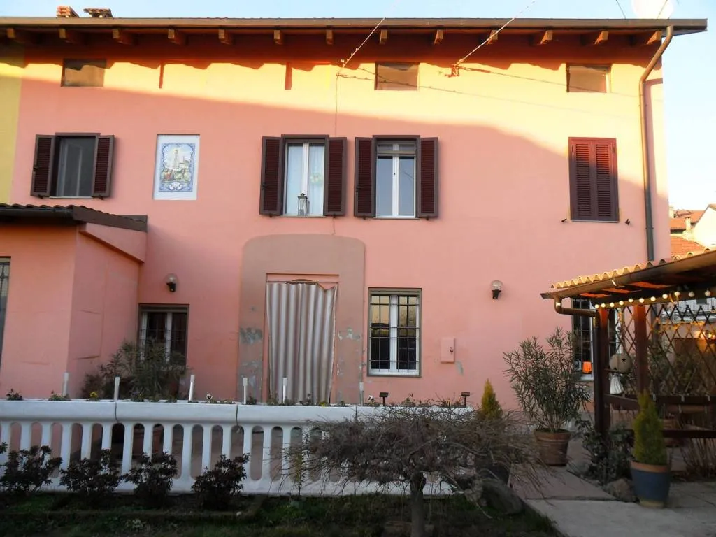 Casa Indipendente in vendita a Rive - foto 2