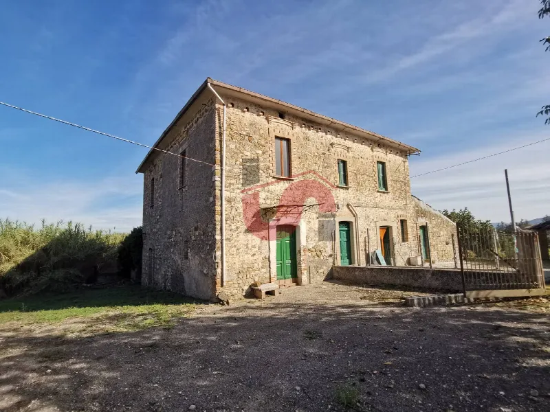 Rustico/Casale in vendita a San Nicola Manfredi - foto 1