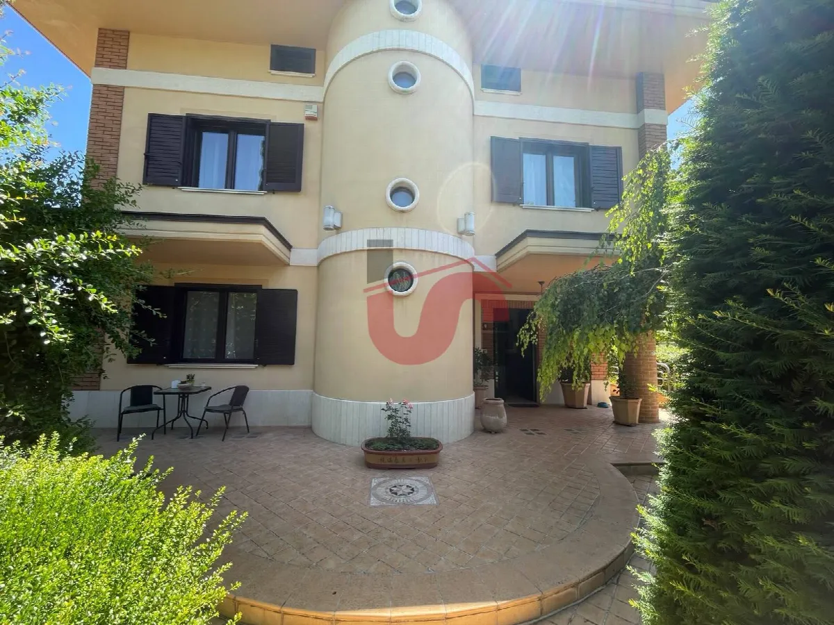 Villa in vendita a Benevento - foto 2