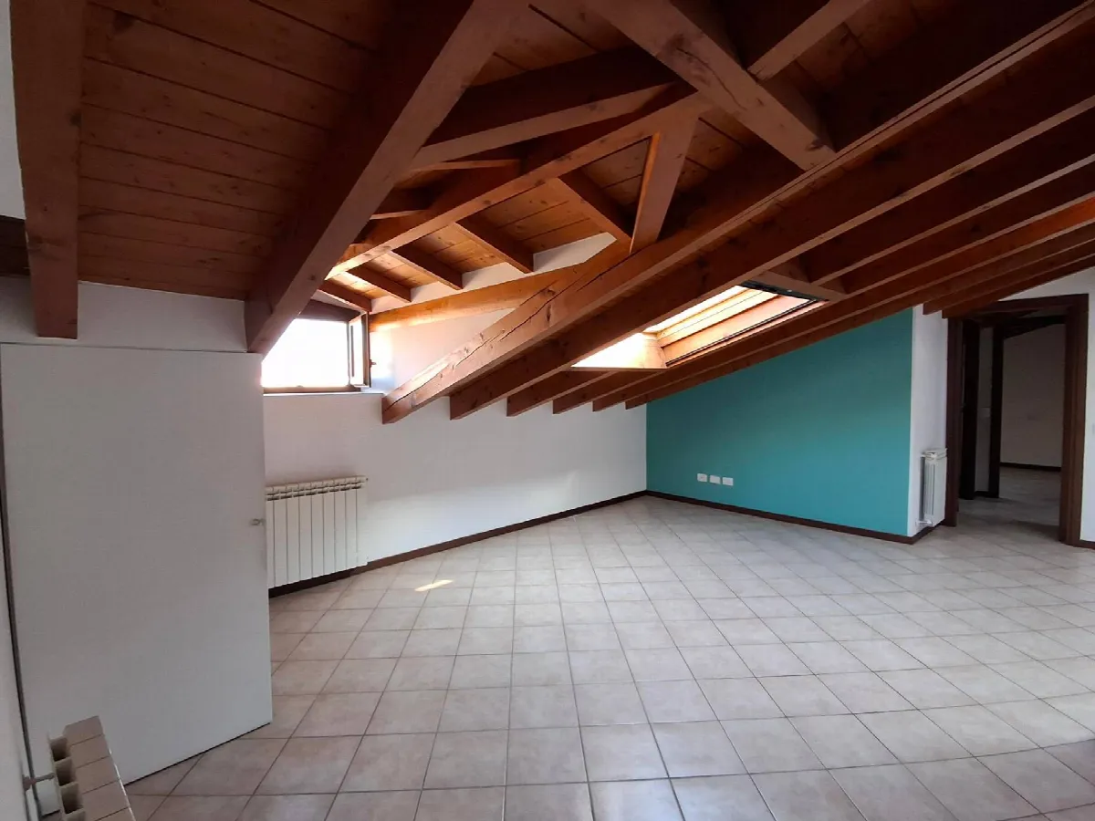 Appartamento in vendita a Lonate Ceppino - foto 2