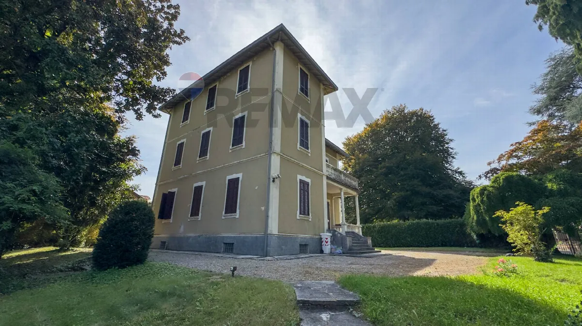 Villa in vendita a Varese, Sant'ambrogio, Velate, Avigno, Santa Maria Del Monte - foto 2
