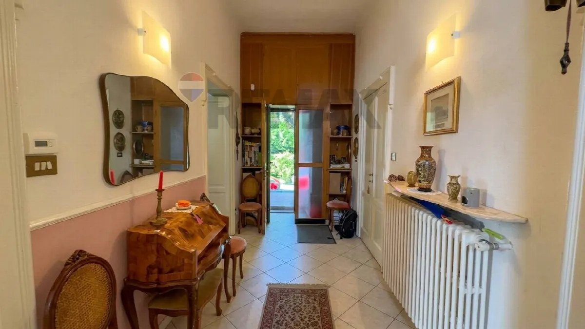 Villa in vendita a Varese, Sant'ambrogio, Velate, Avigno, Santa Maria Del Monte - foto 4