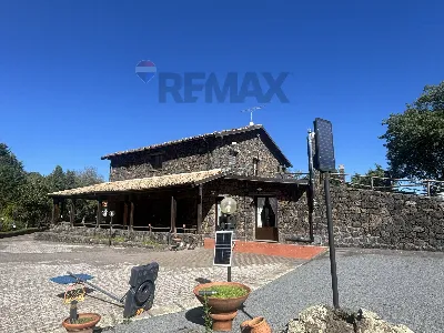 Villa in vendita a Maletto - foto 1