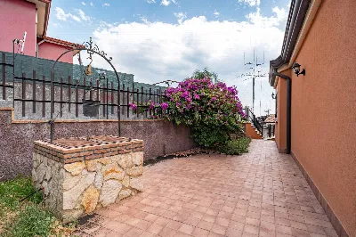 Villa in vendita ad Aci Sant'Antonio - foto 6