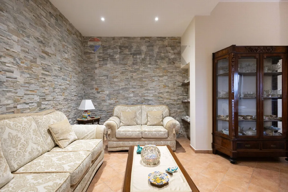 Villa in vendita a Trecastagni - foto 5