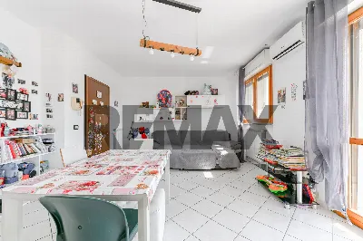 Appartamento in vendita a Milano, Famagost... - foto 3