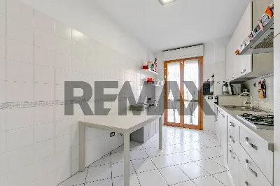 Appartamento in vendita a Milano, Famagost... - foto 8