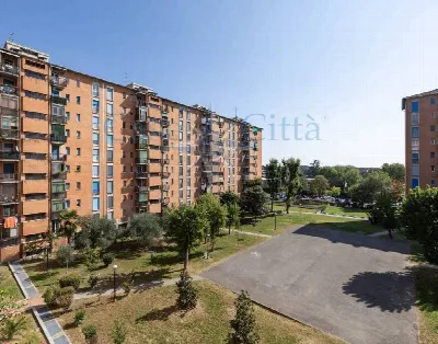 Appartamento in vendita a Milano, Famagost... - foto 1