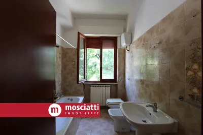 Appartamento in vendita a Esanatoglia - foto 10