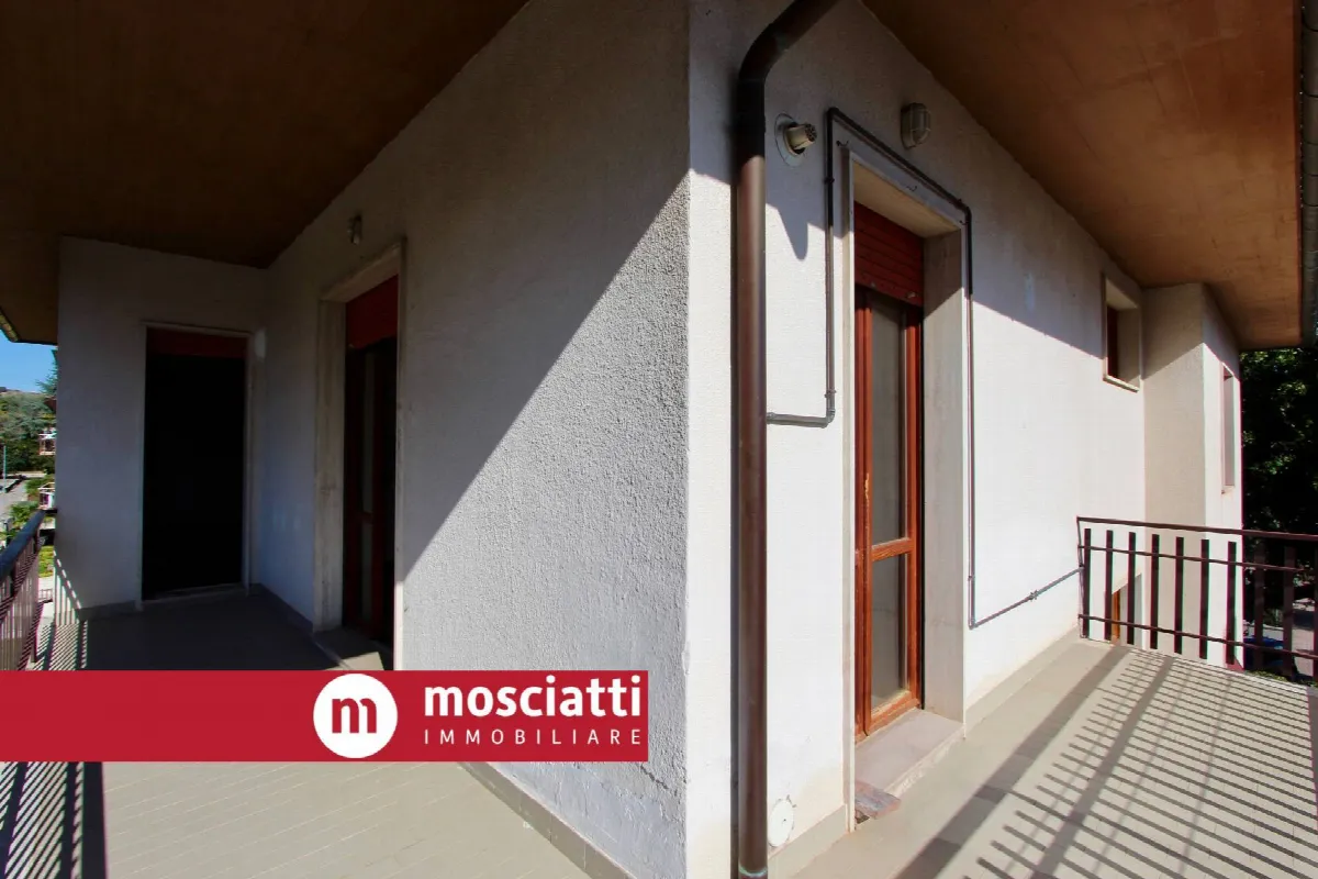 Appartamento in vendita a Esanatoglia - foto 3