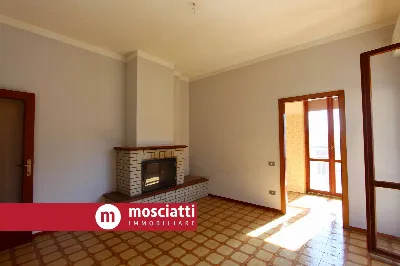Appartamento in vendita a Esanatoglia - foto 6