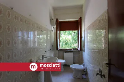 Appartamento in vendita a Esanatoglia - foto 9