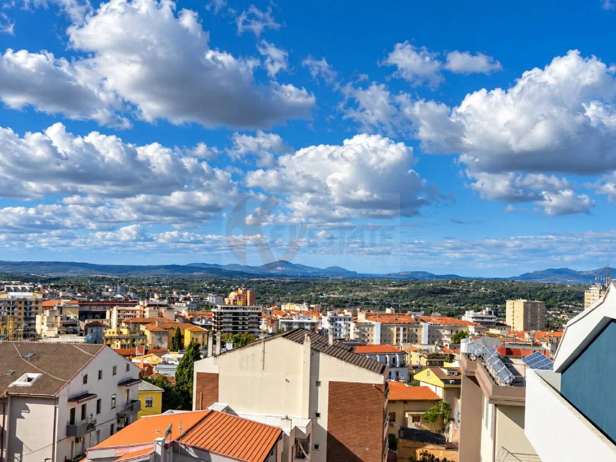 Appartamento in vendita a Sassari, Cappuccini, Luna E Sole, Carbonazzi, Serra Secca - foto 2