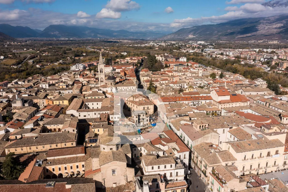 Casa Indipendente in vendita a Sulmona - foto 2