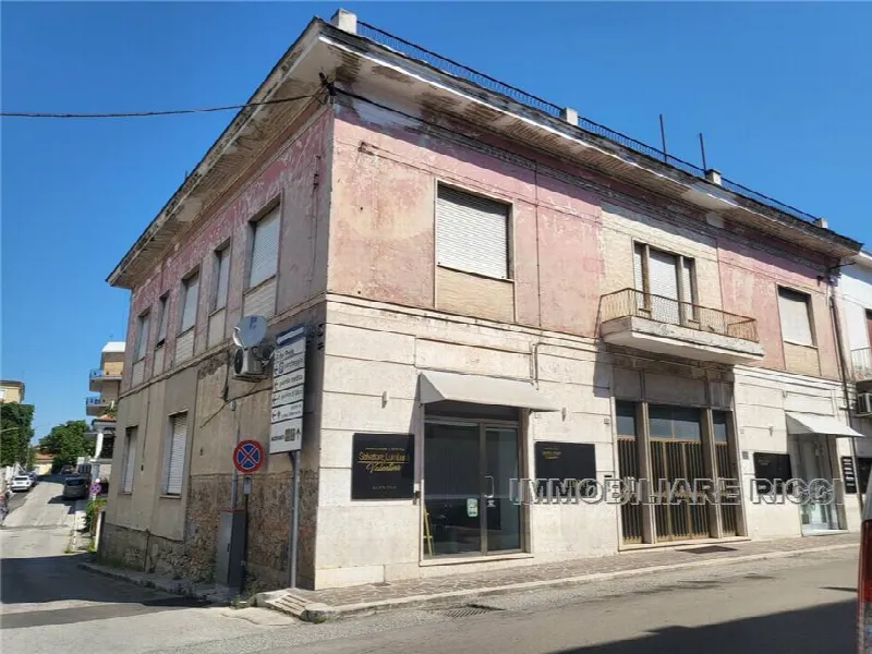 Palazzo/Stabile in vendita a Pontecorvo - foto 1