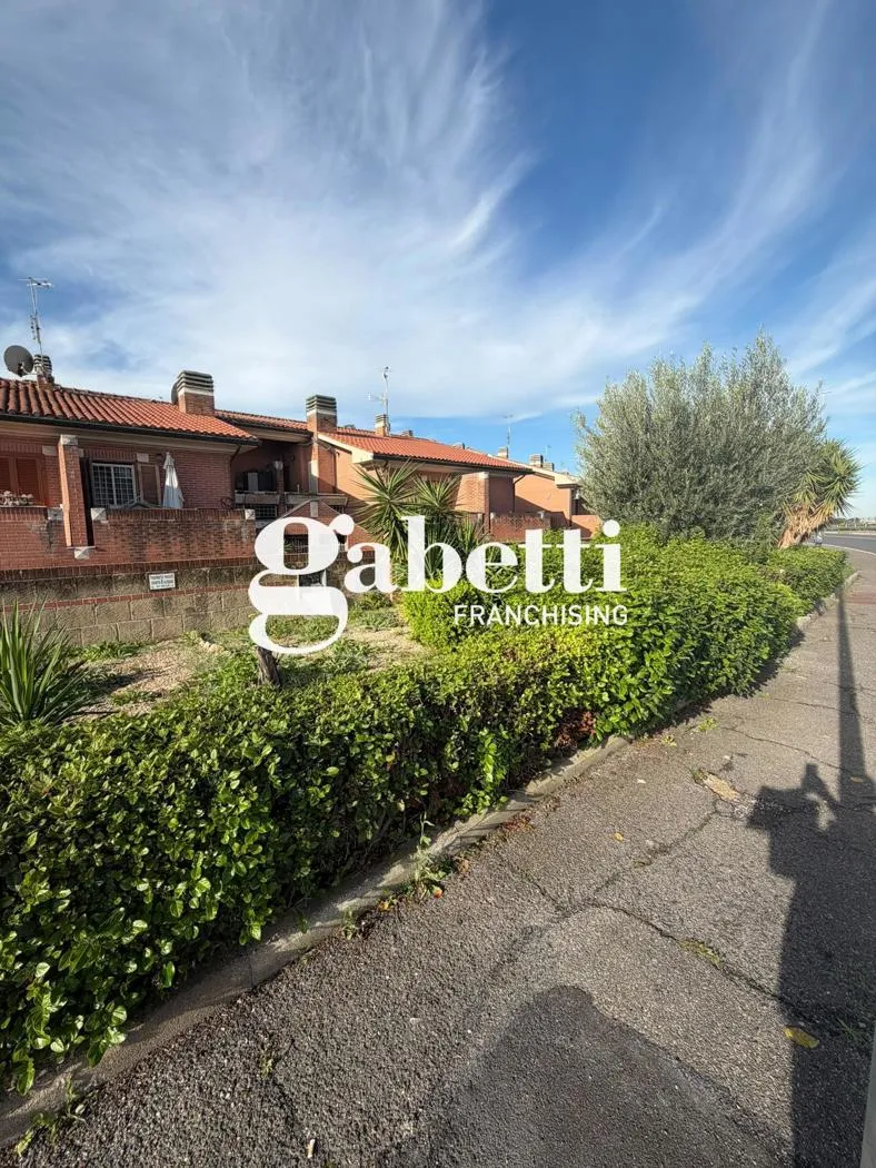 Casa Indipendente in vendita a Roma, Anagnina, Romanina, Tor Vergata - foto 1