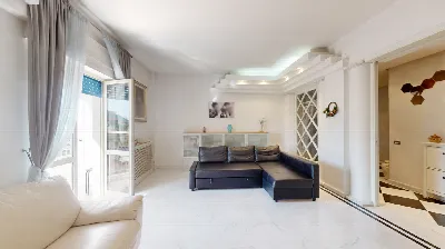 Appartamento in vendita a Napoli, San Carl... - foto 2