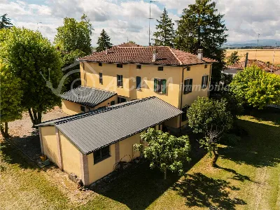 Villa in vendita a Parma, Carignano, Corca... - foto 1