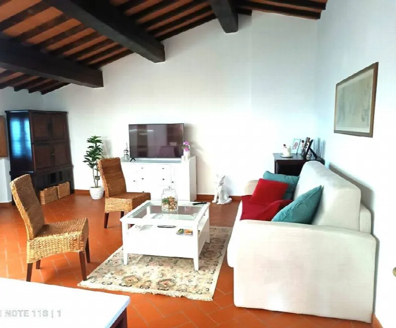 Casa Indipendente in vendita a Carmignano - foto 1