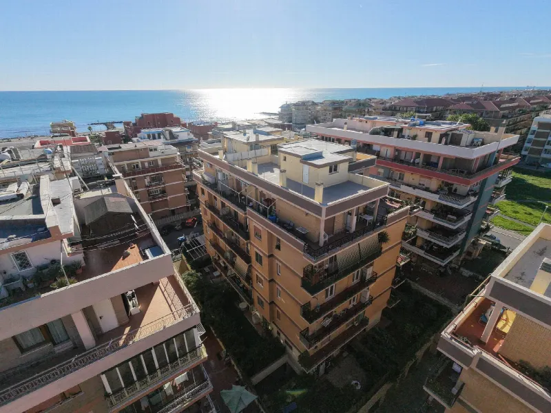 Appartamento in vendita a Roma, Lido Di Ostia, Ostia Antica, Castel Fusano - foto 1