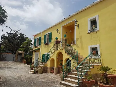 Villa in vendita a Caltagirone - foto 1