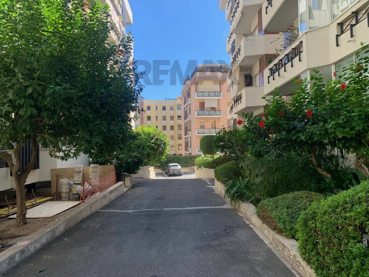 Appartamento in vendita a Cagliari, Bonaria, Monte Urpinu - foto 2